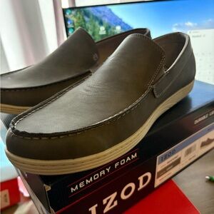 Izod Men's Dark Brown Slip-On Loafers